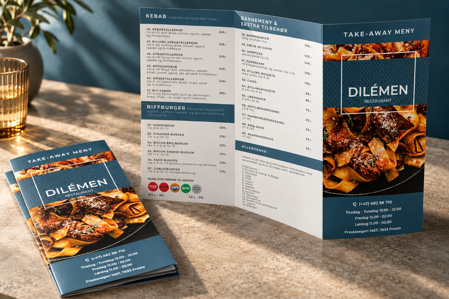 Mockup av takeaway-menyen – brettet og utbrettet