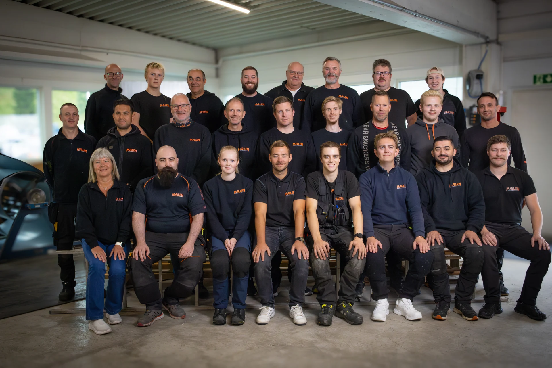 Medarbeiderne hos Mælen Blikk & Ventilasjon, fotografert til kundens nettside